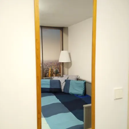 Appartement Basic Underground Next To The Center - Tram Line, Cool Local Area Praag